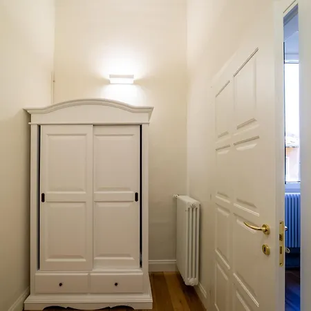 Konukevi Residenza D'epoca Palazzo Salviati Quaratesi *