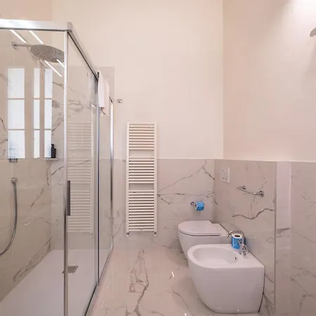Konukevi Residenza D'epoca Palazzo Salviati Quaratesi *