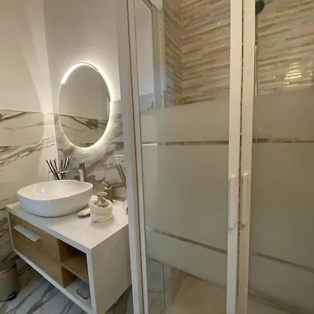 Flat In Centro Storico La Casa Di Luna Apartment