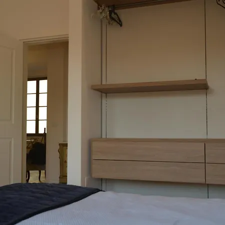 Apartment Servi Elegant With Terrace