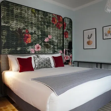 Indigo By Ihg Floransa