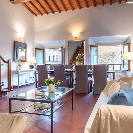 Rondinelli Escape Apartment