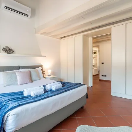 Rondinelli Escape Apartment