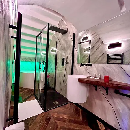 Torre Elvira Apartment *