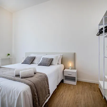 Yd Aleardi Luminous And Comfy Apartment *