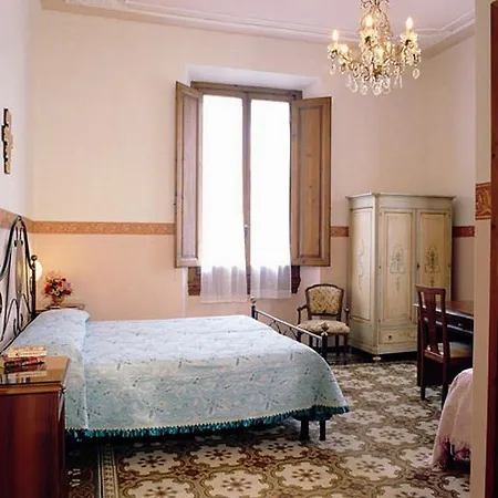 Desirèe Hotel 3*