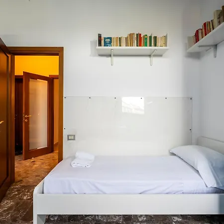 The Luxor - Turati Apartment
