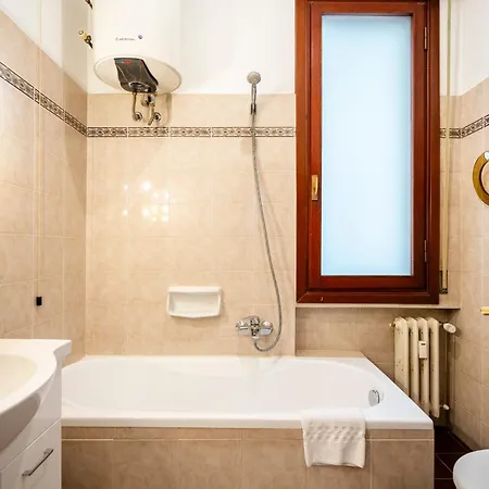 Apartment The Luxor - Turati Florence