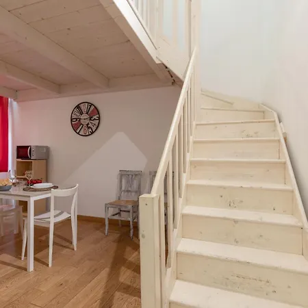 Monalda 1 Lovely Loft In Florenz