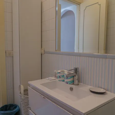 Cozy 1-br Near Ponte Vecchio *