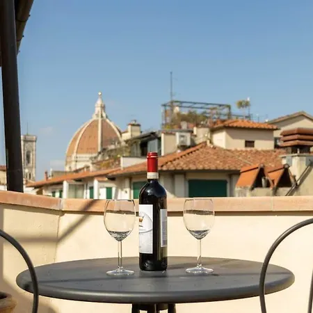 Verdi With Terrace Διαμέρισμα