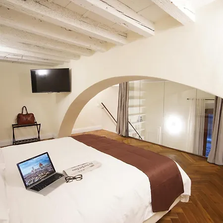 Loft Moderno Vista Centro Citta J House