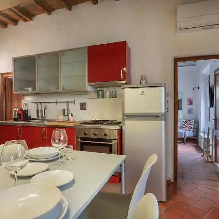 Διαμέρισμα Lovely Cozy Flat 2 Bedrooms Φλωρεντία