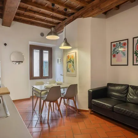 Διαμέρισμα Lovely Cozy Flat 2 Bedrooms Φλωρεντία