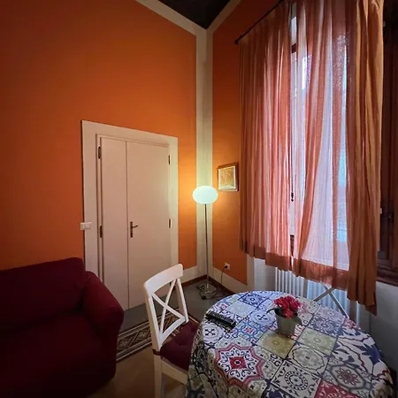 Tosca Apartment Florence