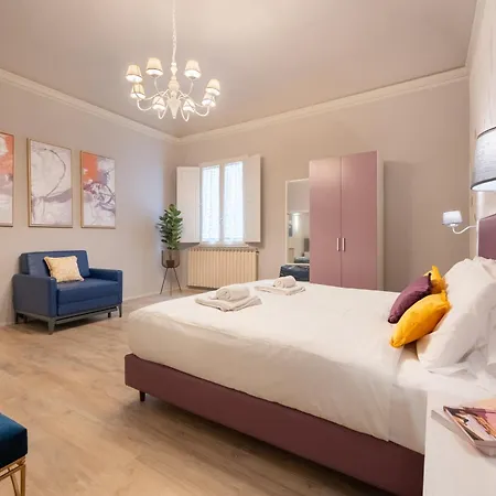 Via Santa Reparata, 1 - 2nd Floor - Stunning And Spacious 10 Min To Historic Center Appartement Florence