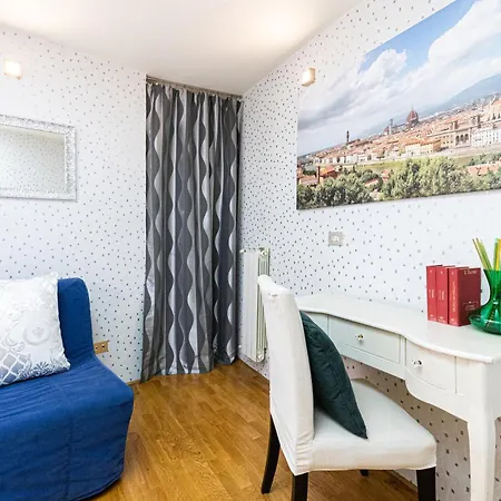 Апартаменты Ponte Vecchio Luxury Retreat