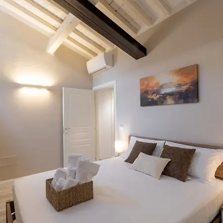 Michelangelo Apartment *