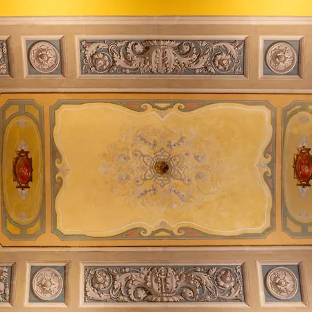 Apartment Royal Mansion Of Tommaso Corsini *