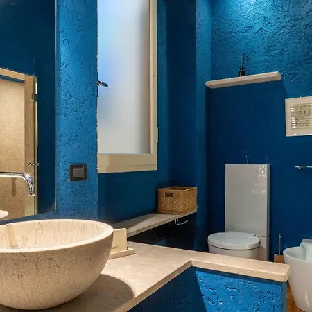 Royal Mansion Of Tommaso Corsini Apartment