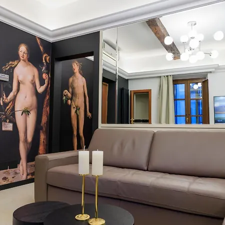 Apartment Adam And Eve Florence