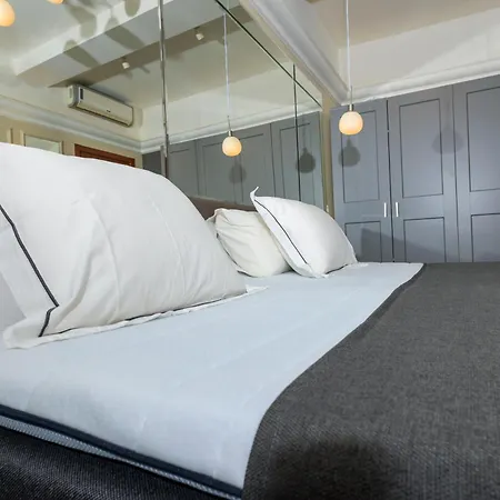 Adam And Eve Apartment