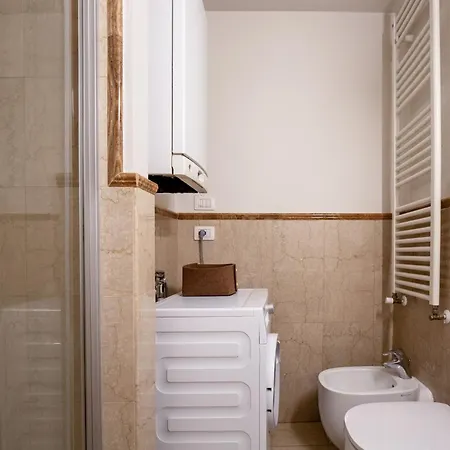 Rondinelli Charme Bijoux - Elegance In The Heart Of Apartment *