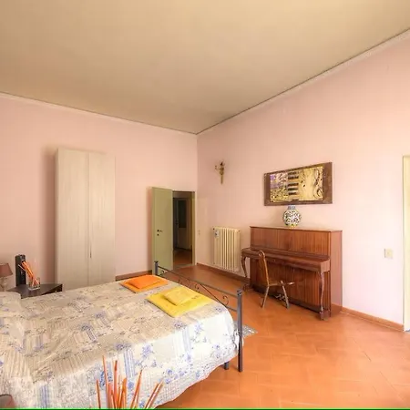 Historical Building Charming Daire Floransa