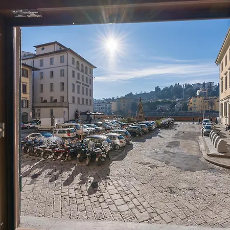 Appartement Lungarno View *