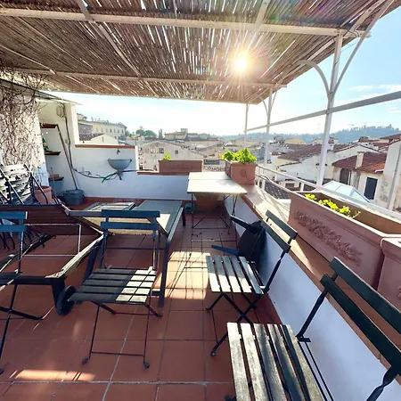 A Terrace In Oltrarno Apartment