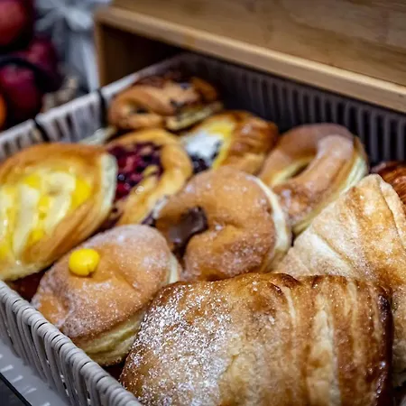 Alojamento de Acomodação e Pequeno-almoço Maison Bianca 2*