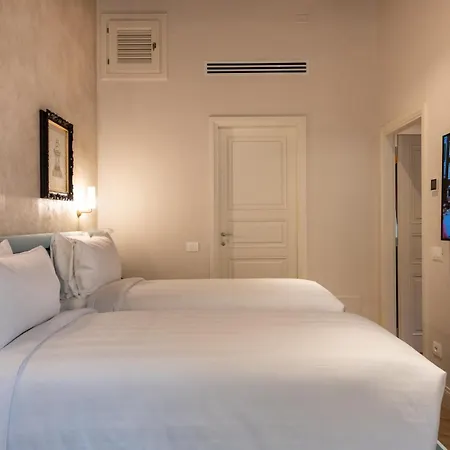 Palazzo Doni By Art *