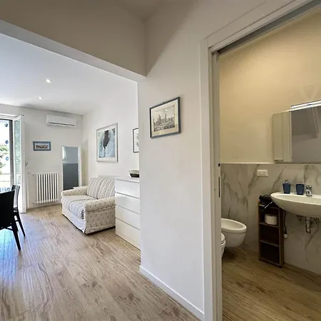 Apartment Borgo Verde-5 Minutes From The Station Florence