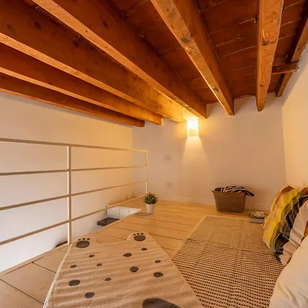 Apartment Golden House San Lorenzo Florence