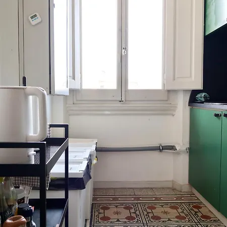 Cozy Esthers T With Balcony Florenz