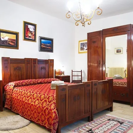Lovely In Apartment Florence