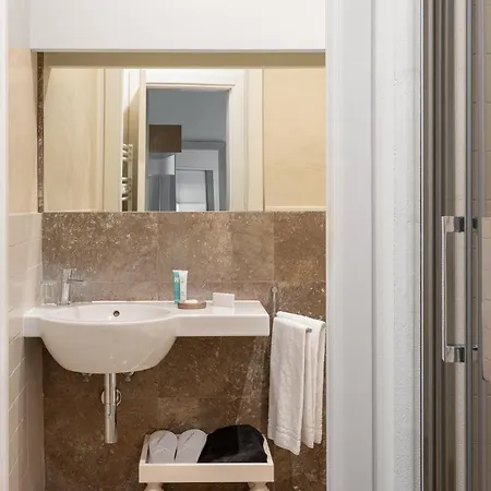 Relais Piazza Signoria מלון דירות 3*