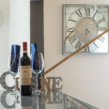 Dimora Romito With Private Terrace Appartamento *