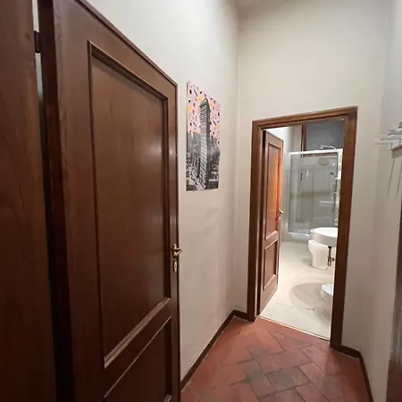 Coach 10 Apartment Florence