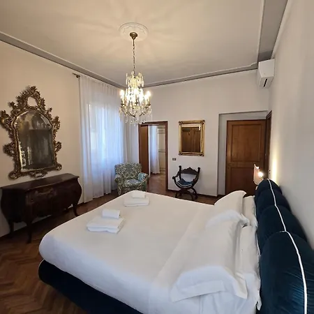 La Casa Di Lia Apartment *