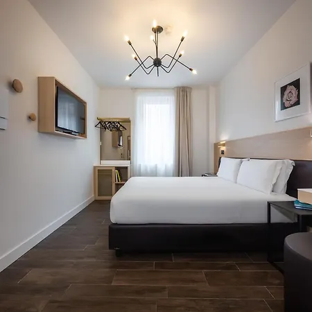 Globus Urban Hotel