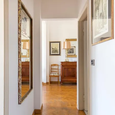 Apartment Wonderful Terrace Over Ponte Vecchio With Elevator