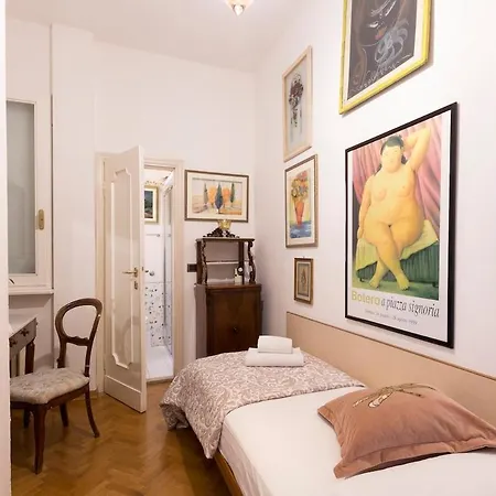 Apartment Wonderful Terrace Over Ponte Vecchio With Elevator *