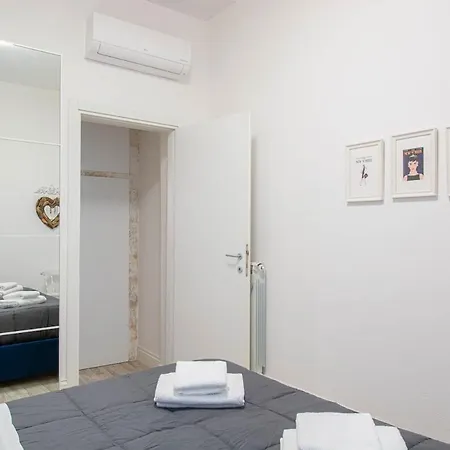 Stylish 2 Bedroom Flat - Garden * Florencia