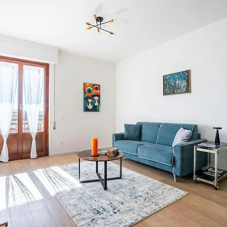 Panoramic Penthouse With Parking Space 2bdr *