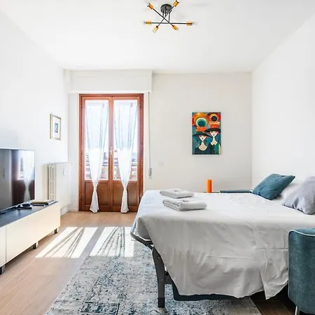 Panoramic Penthouse With Parking Space 2bdr Apartment