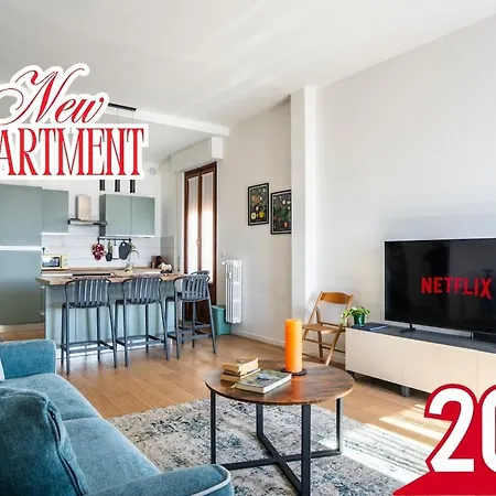 Panoramic Penthouse With Parking Space 2bdr Apartment *