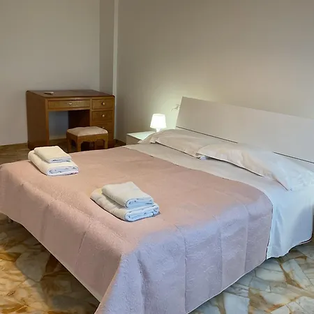 Apartman Coach 82 *