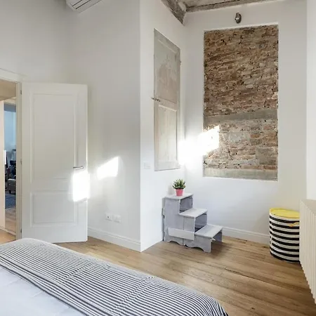 Ghibellina Attic *