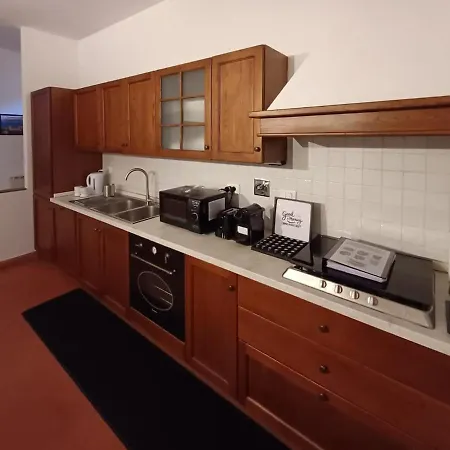 Tranquillo A 10 Min Dal Centro Apartment